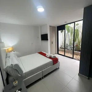 Hotel Aw Puerta De San Cayetano